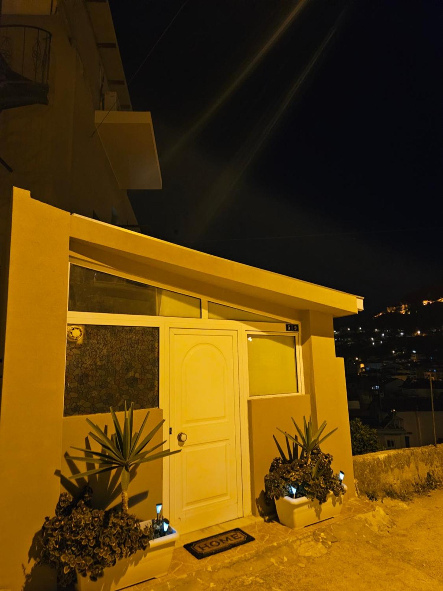 NafpaktosΜε Θέα Το Κάστροアパートメント エクステリア 写真