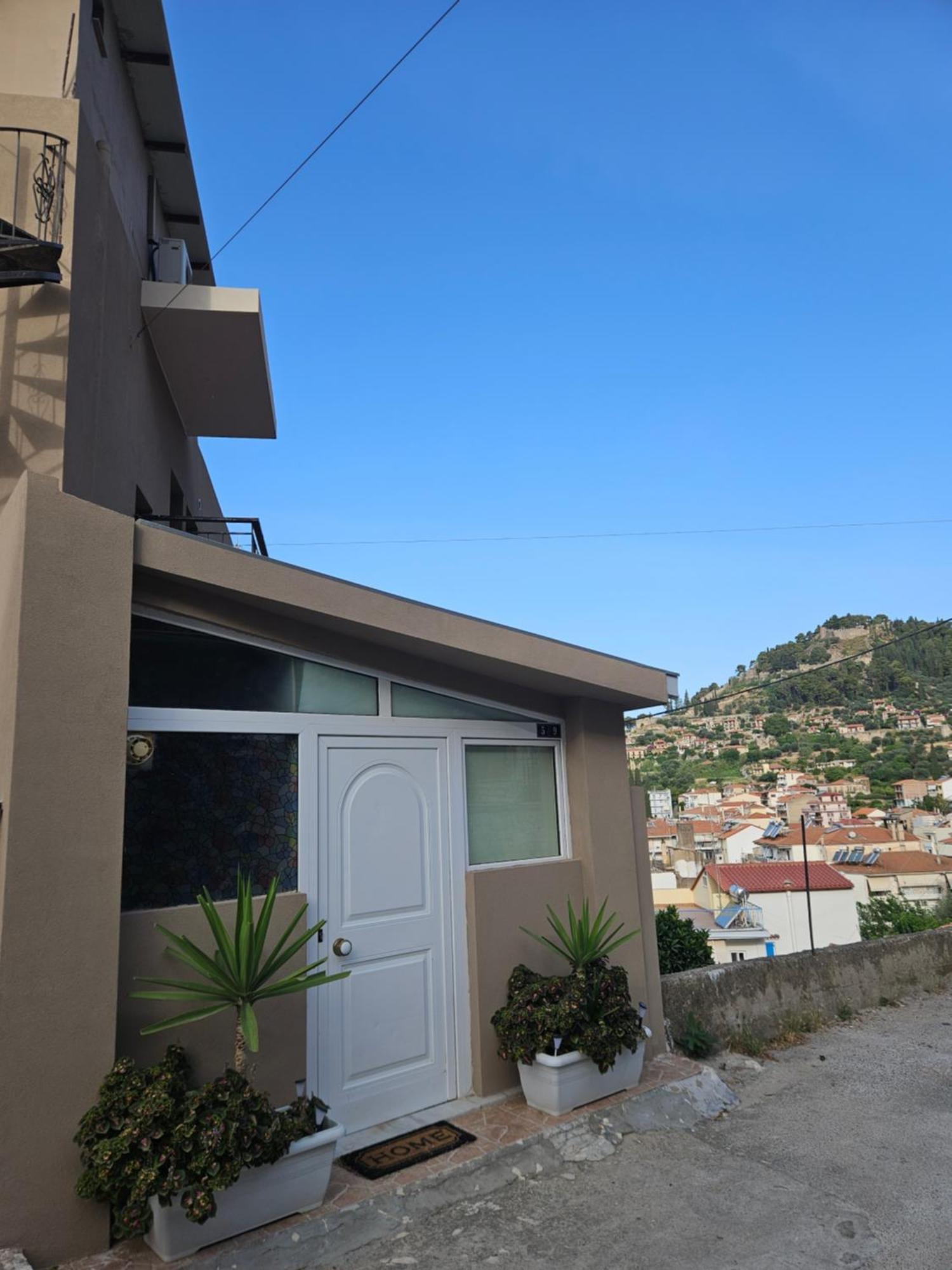 NafpaktosΜε Θέα Το Κάστροアパートメント エクステリア 写真